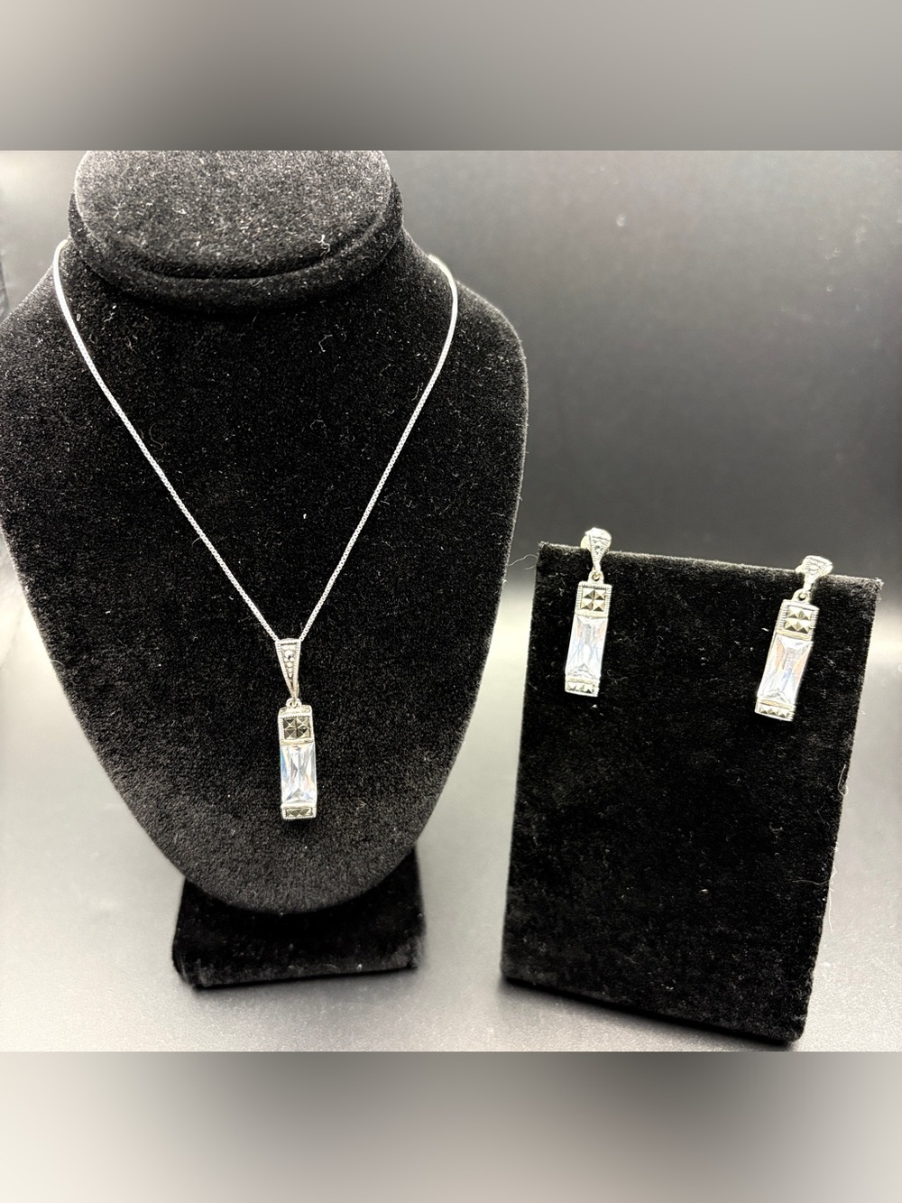 Sterling 925 Silver Clear Crystal Pendant Necklace and Earrings Set